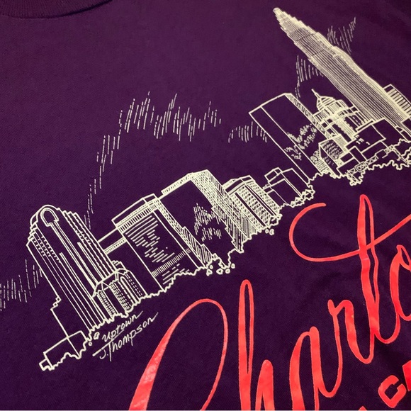 Vintage Charlotte T-Shirt Unisex Size Medium Retro Skyline Screen Stars - Picture 3 of 5